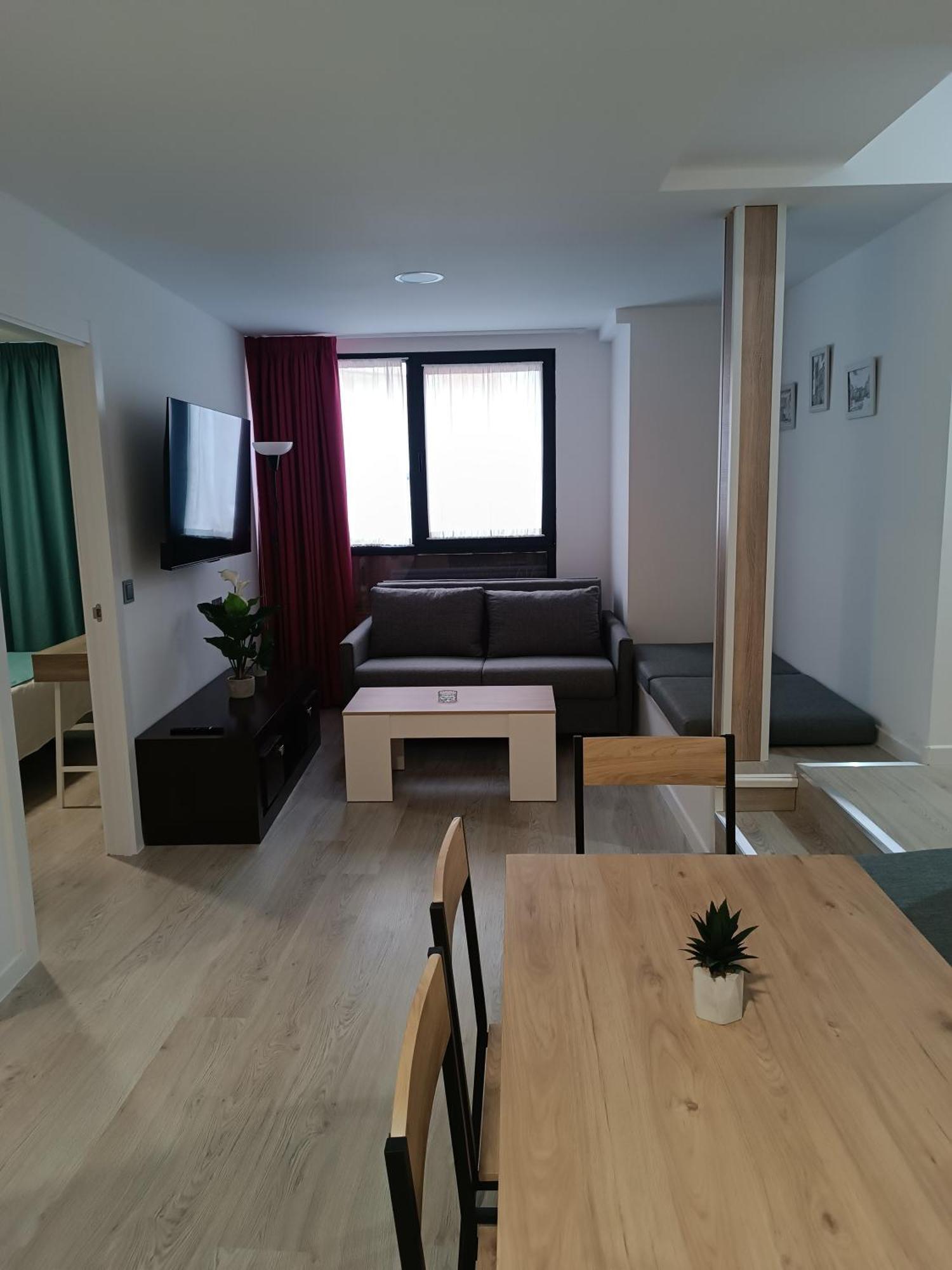 Apartamentos Turisticos Avila Puerta De San Isidro 1-4 Exterior foto